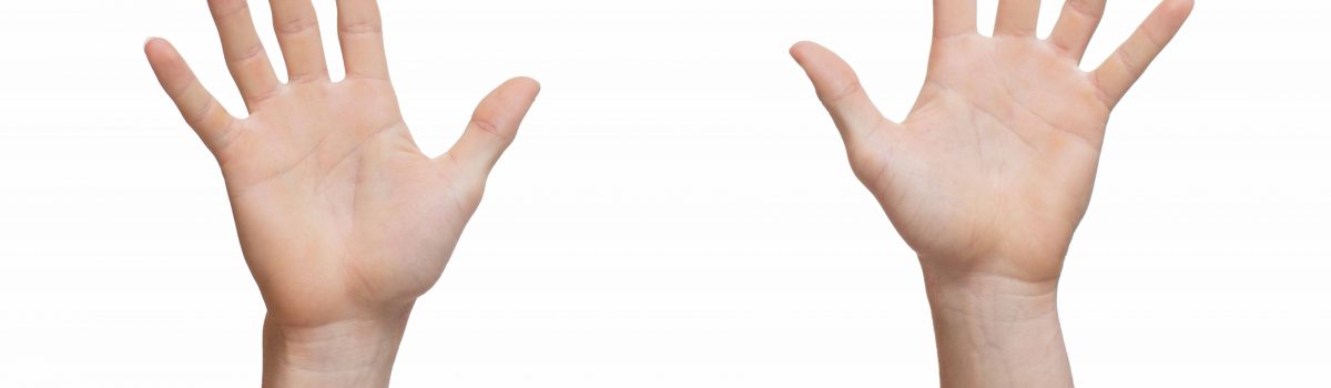 Twee handen die getal 10 aanduiden voor stoptober tips